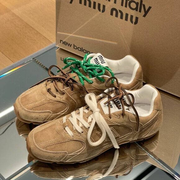 Authentic New Balance X Miu Miu 530 Sneakers - Picture 2 of 7